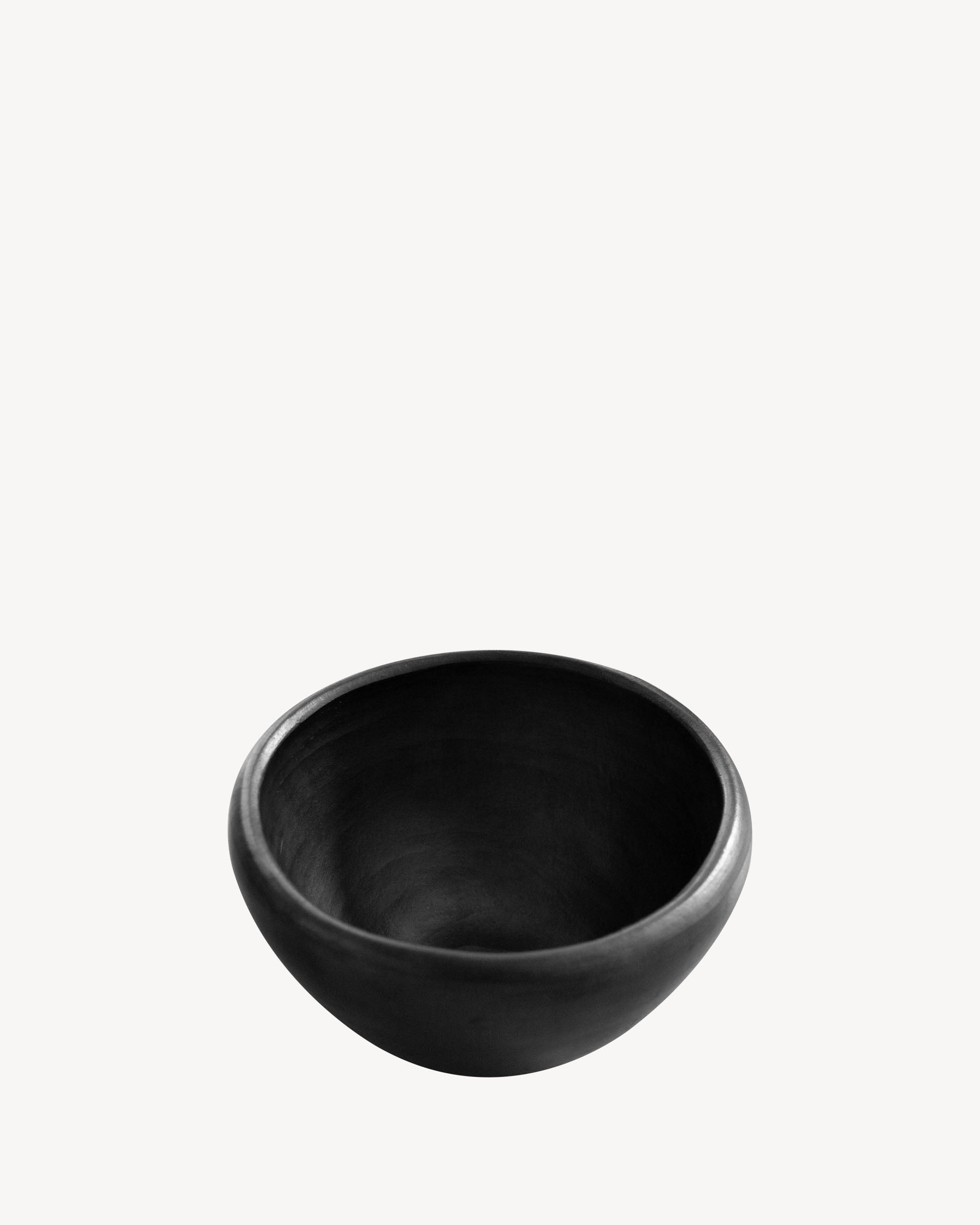 Petit bol en argile noire Chamba